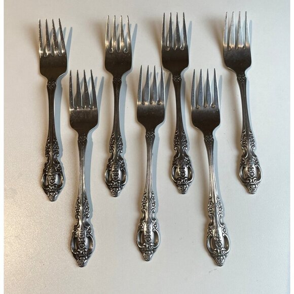 7 Salad Forks Flatware SSS By Oneida Renoir Pembrooke Glossy Stainless Pierced - Picture 1 of 6